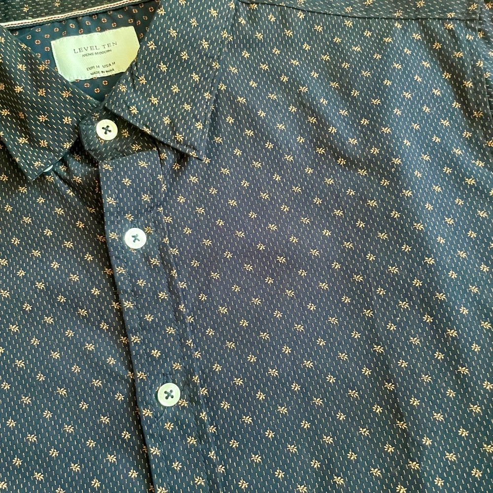 Level Ten button down shirt - Picture 2 of 2